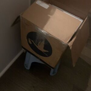 Milk stork breast milk shipping systems